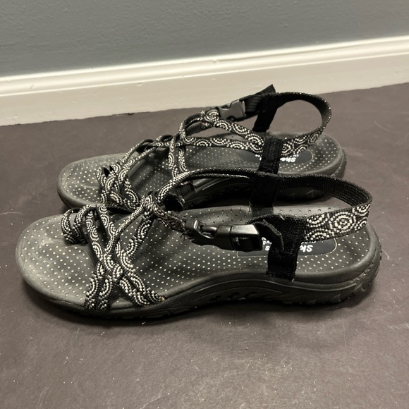Skechers Shoes - Skechers Outdoor Lifestyle Strappy Sandals Women's Size 9 Buckle Black/Gray